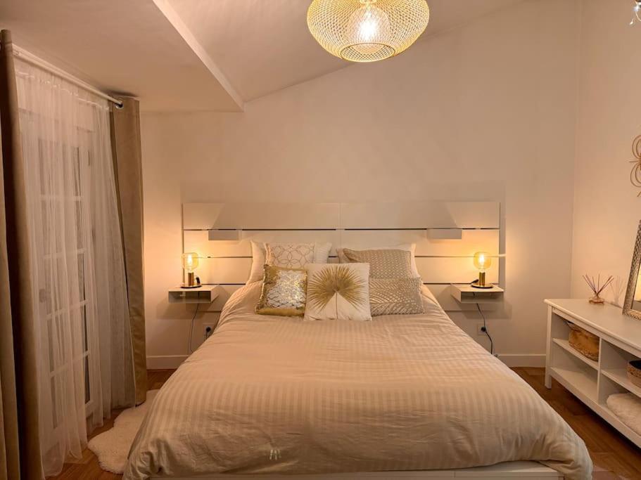 Maison + Parking Prive Au Coeur Angouleme 60M2 Экстерьер фото