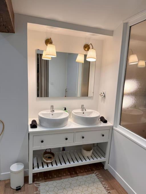 Maison + Parking Prive Au Coeur Angouleme 60M2 Экстерьер фото