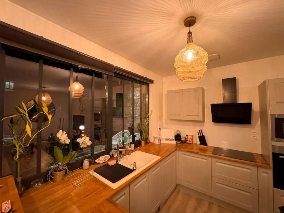 Maison + Parking Prive Au Coeur Angouleme 60M2 Экстерьер фото