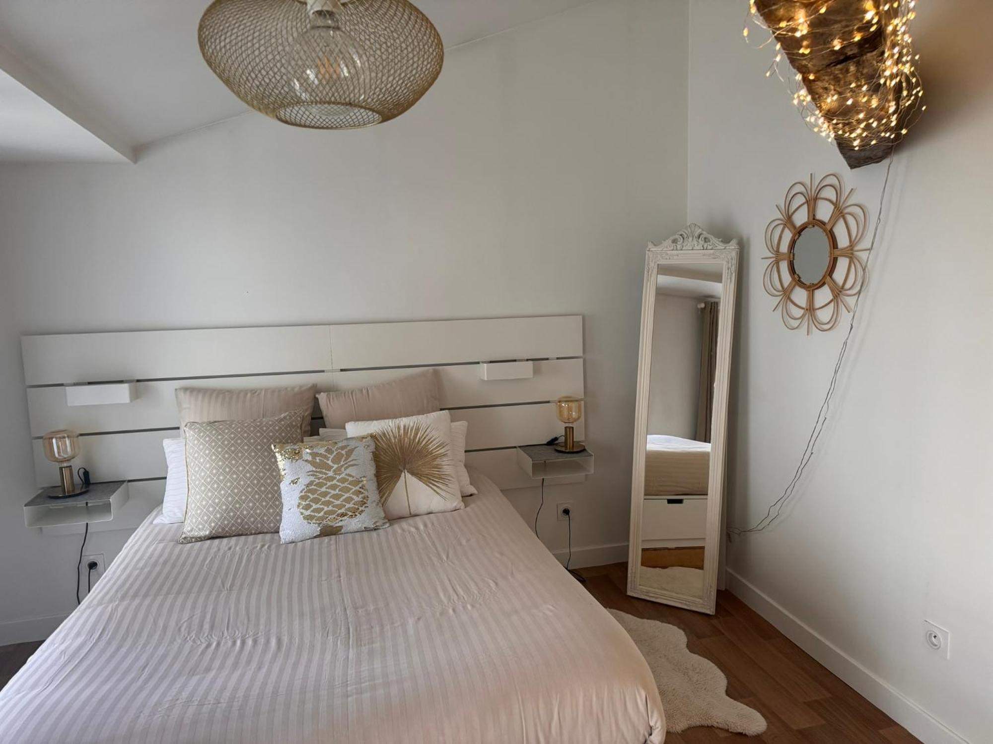 Maison + Parking Prive Au Coeur Angouleme 60M2 Экстерьер фото